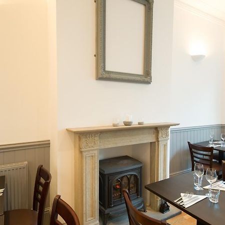 Hewitts Hotel And Restaurant Newport  Dış mekan fotoğraf