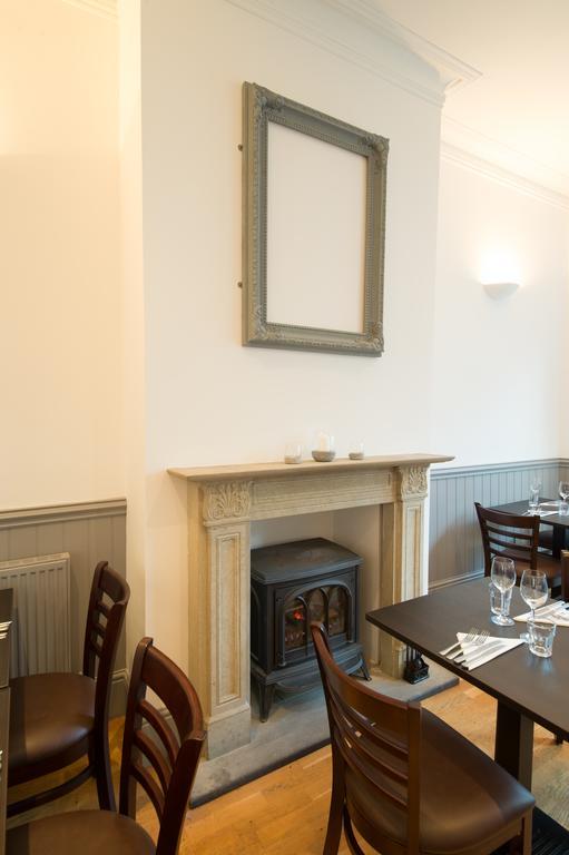 Hewitts Hotel And Restaurant Newport  Dış mekan fotoğraf