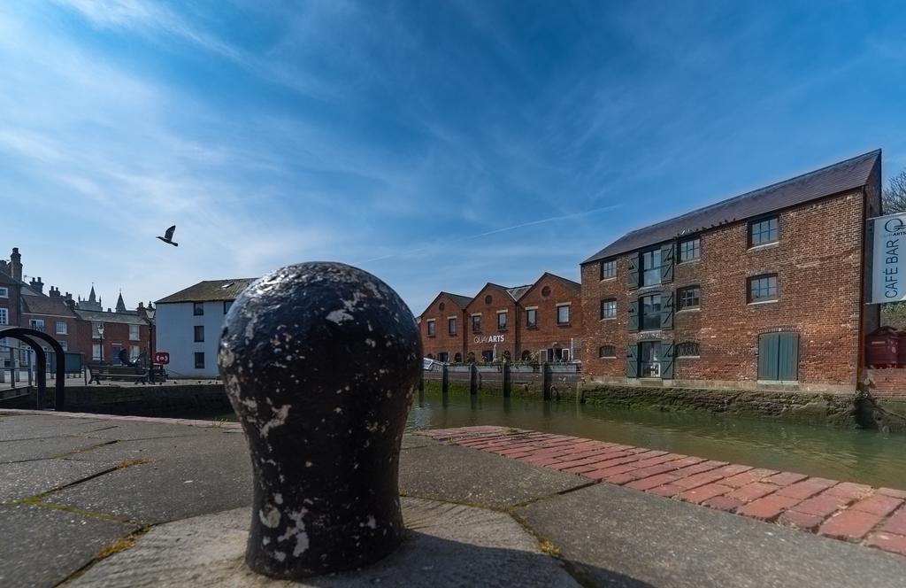 Hewitts Hotel And Restaurant Newport  Dış mekan fotoğraf