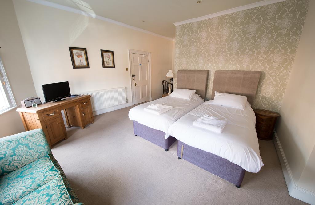 Hewitts Hotel And Restaurant Newport  Dış mekan fotoğraf