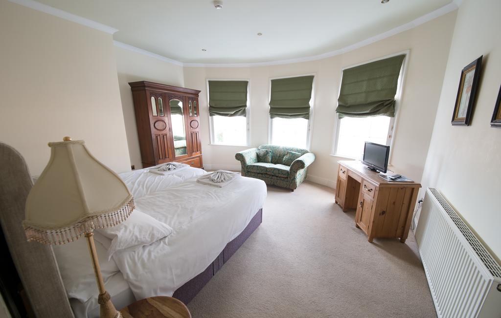 Hewitts Hotel And Restaurant Newport  Dış mekan fotoğraf