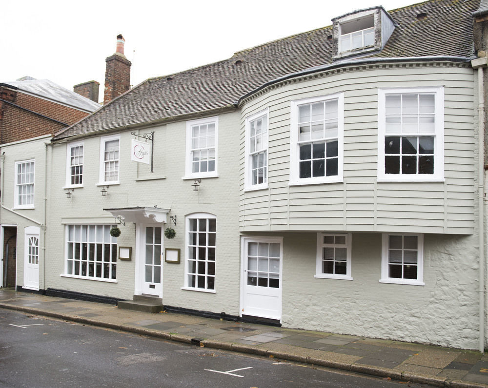 Hewitts Hotel And Restaurant Newport  Dış mekan fotoğraf